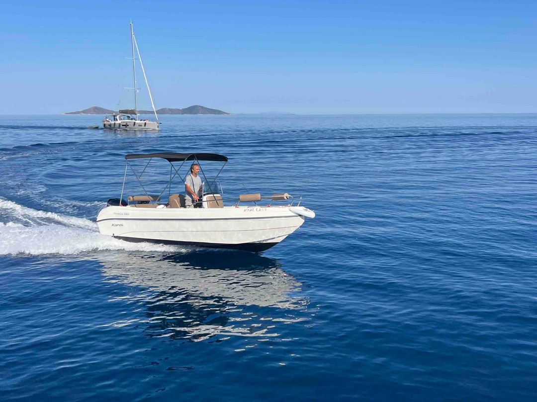 Rent A Boat Alonnisos Sea Escapes景点图片