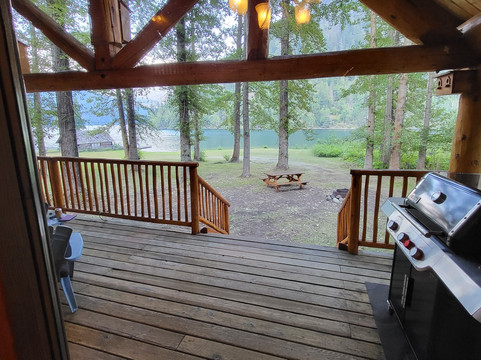 泰雅克斯旅馆及直升机滑雪主图