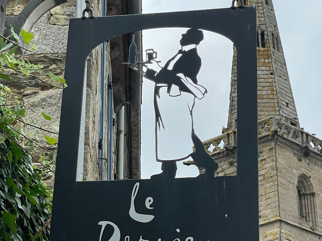 Le Derrien主图