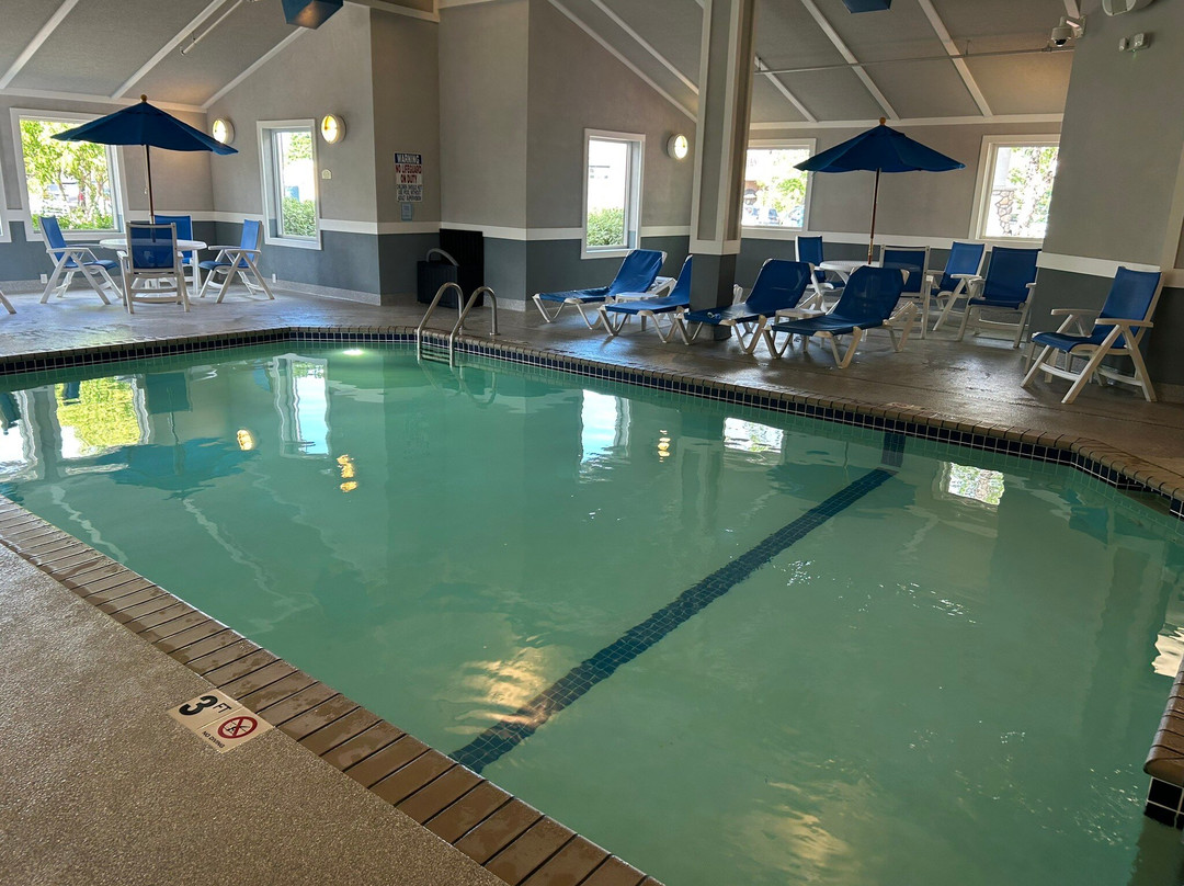 Park Point Marina Inn主图