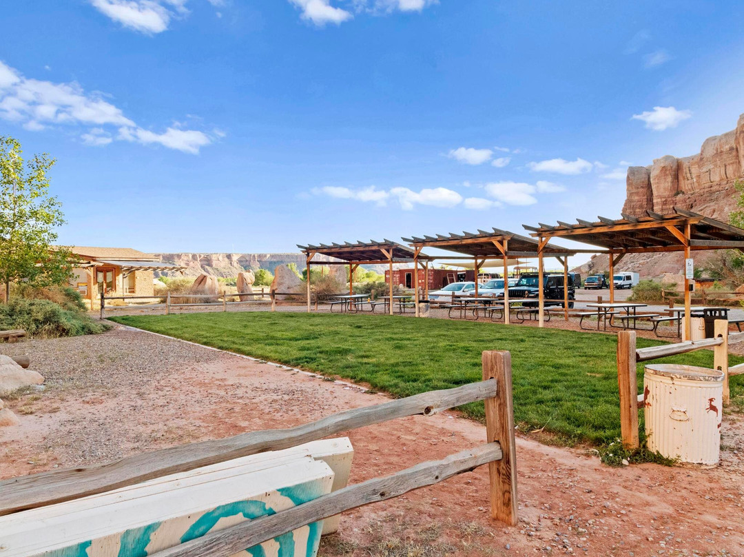 Bluff Dwellings Resort主图