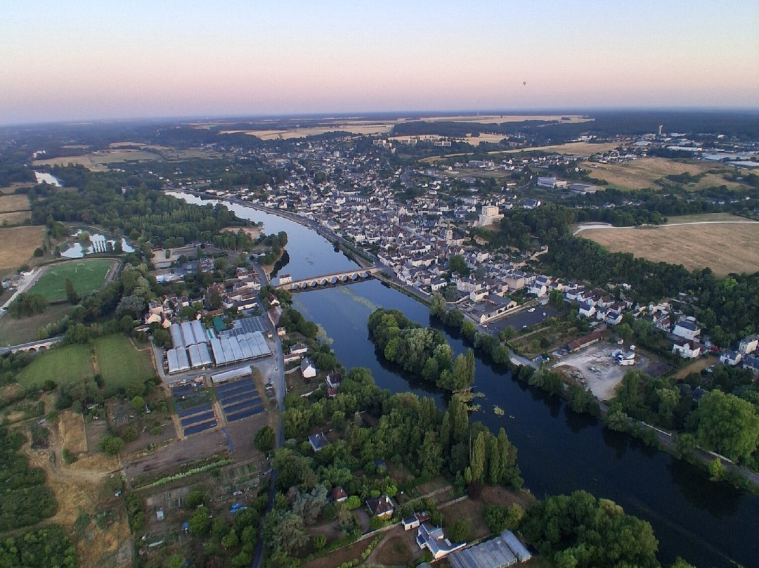France Montgolfieres-Saint-Julien-de-Chedon必去景点