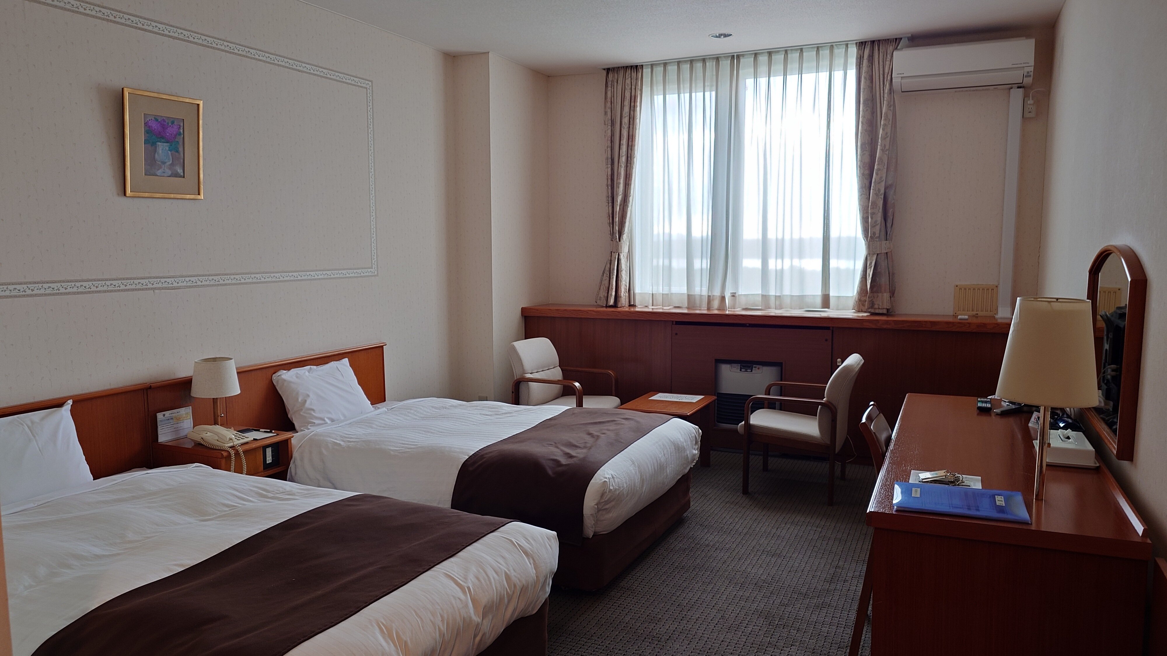 阿巴施里坎考酒店-客卧