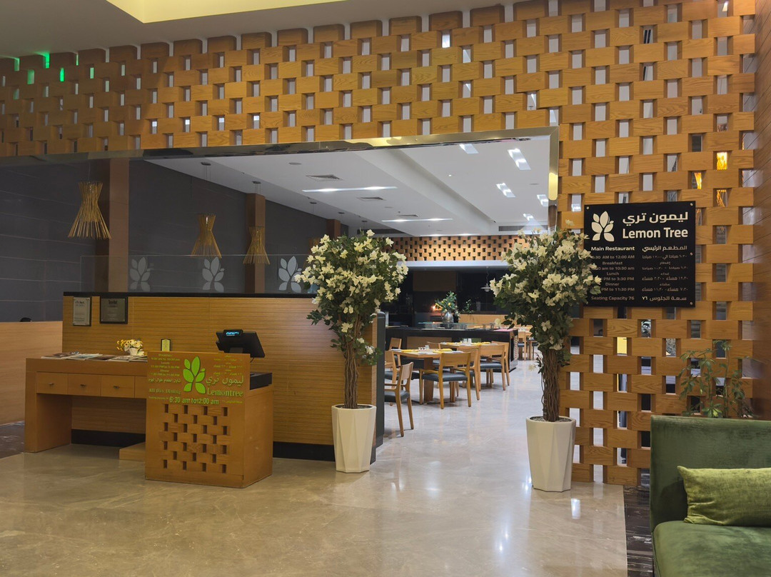 Ramee Grand Hotel and Spa主图