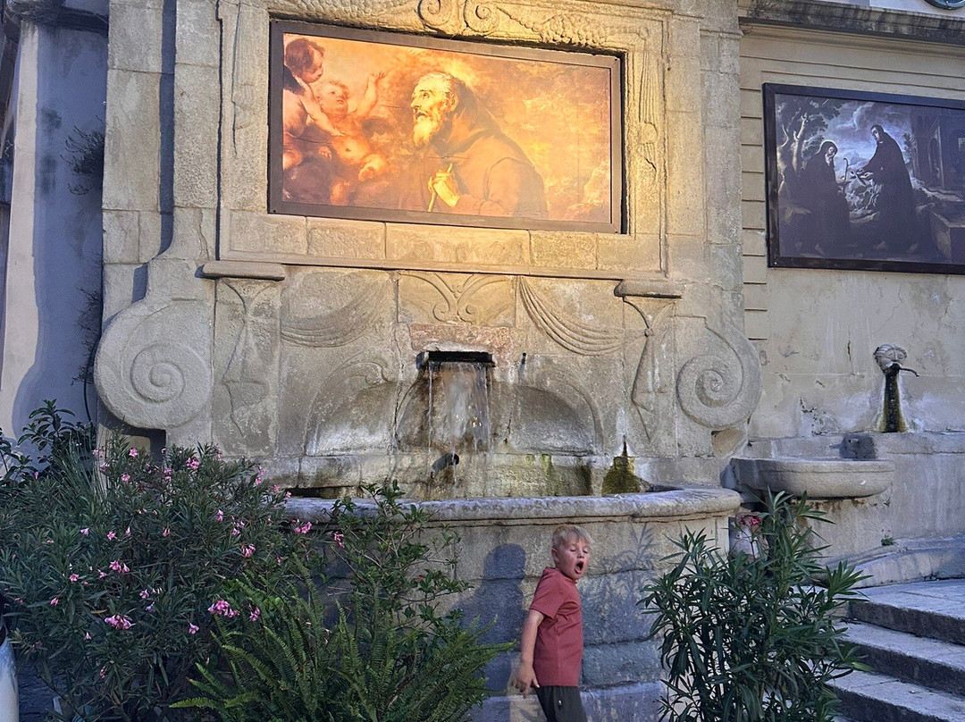 Fontana dei Sette Canali-Paola必去景点