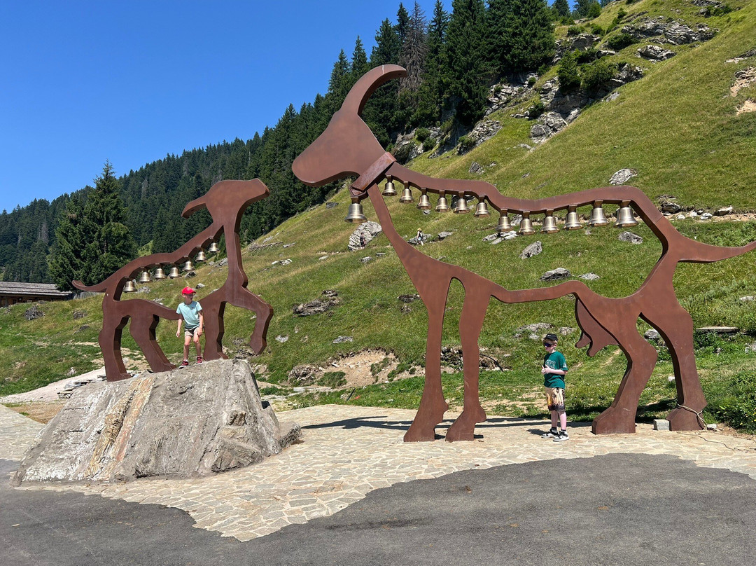 Les Lindarets Village des Chevres-Montriond必去景点