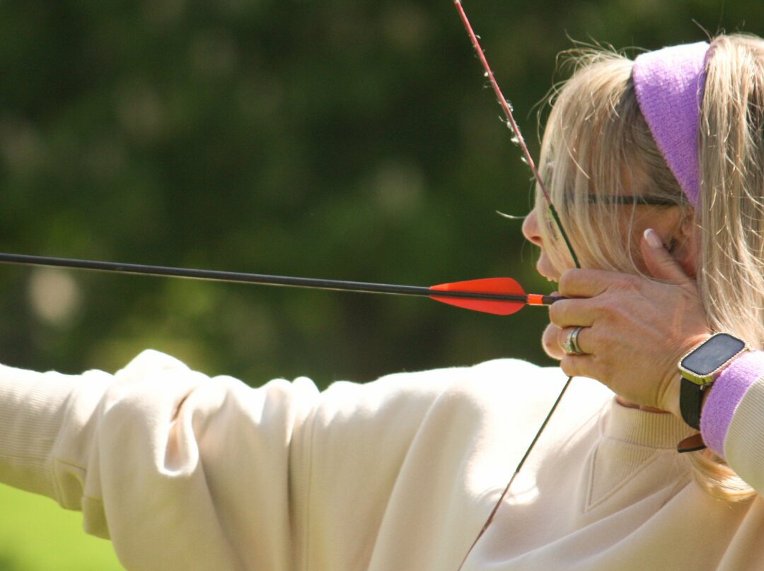 White Dragon Activity Centre-Bures必去景点