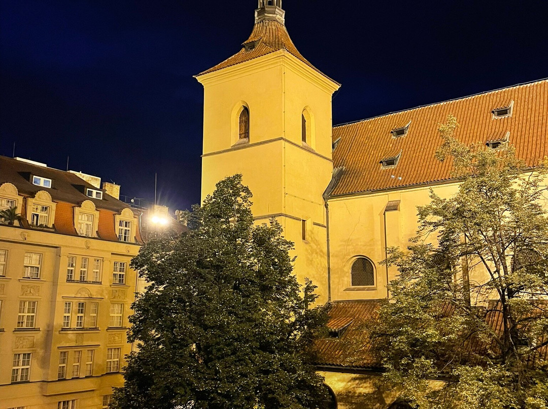 万世名流酒店主图