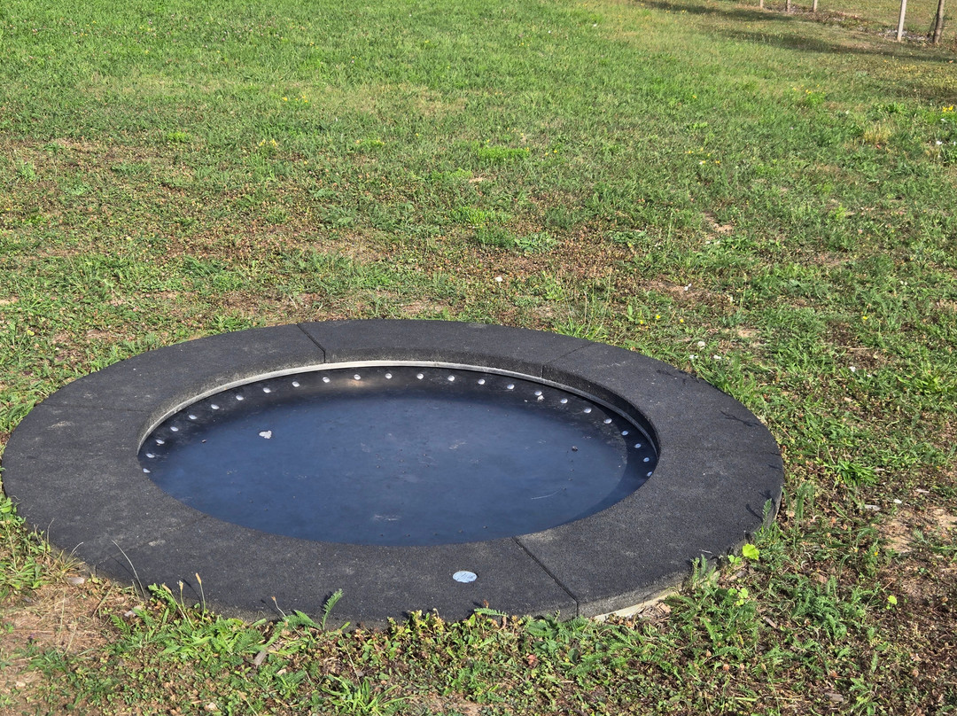 塞纳河畔维尔尼斯普瓦西钟楼酒店主图