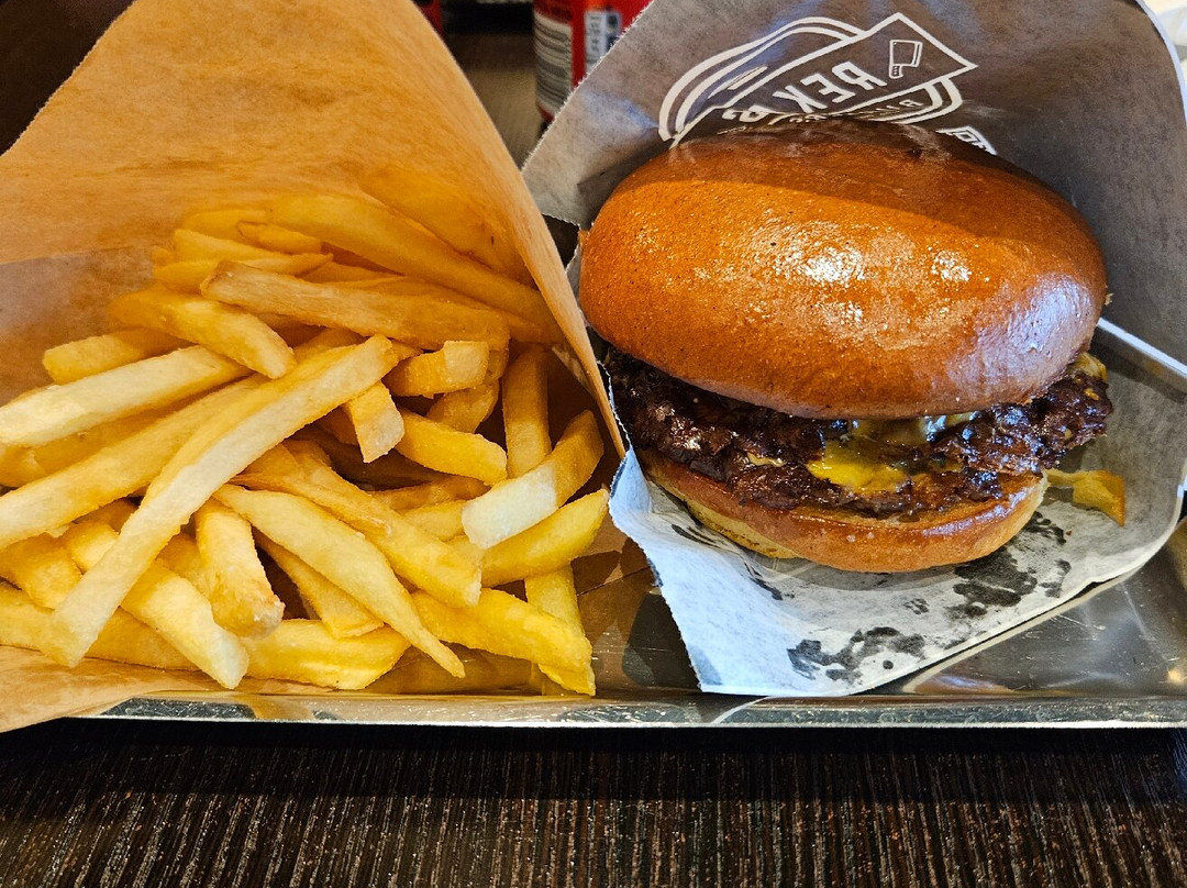 Rekas Burgers