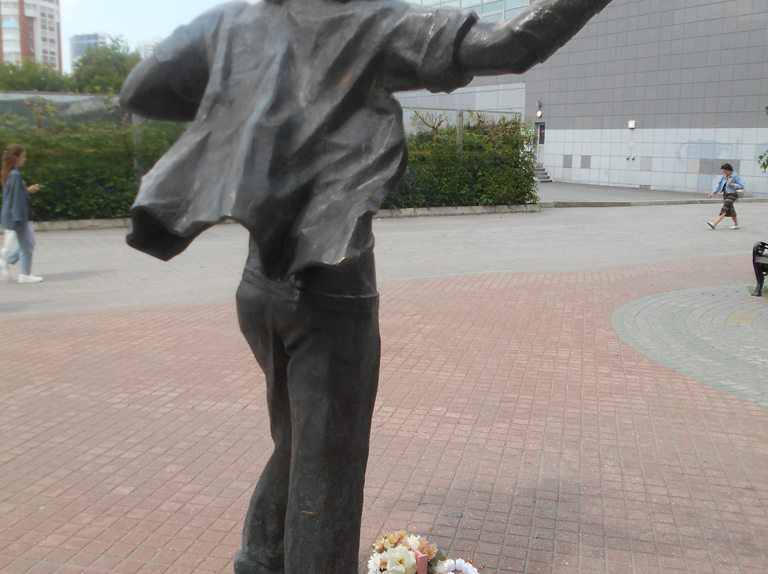 Monument to Michael Jackson-叶卡捷琳堡必去景点