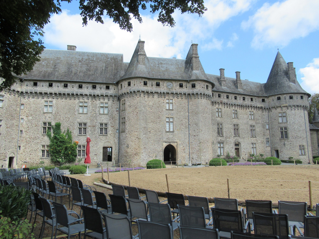 Château de Pompadour-Arnac-Pompadour必去景点