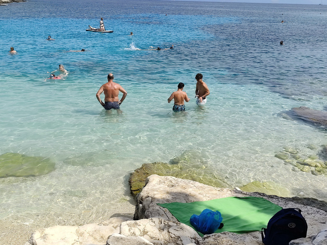 Emplisi Beach-菲斯卡尔宗必去景点