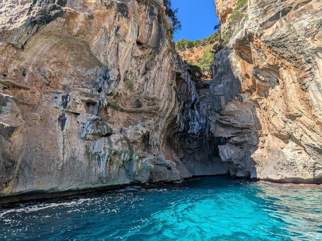 Blue Driving - Noleggio Gommoni ed escursioni nel Golfo di Orosei-奥罗塞必去景点