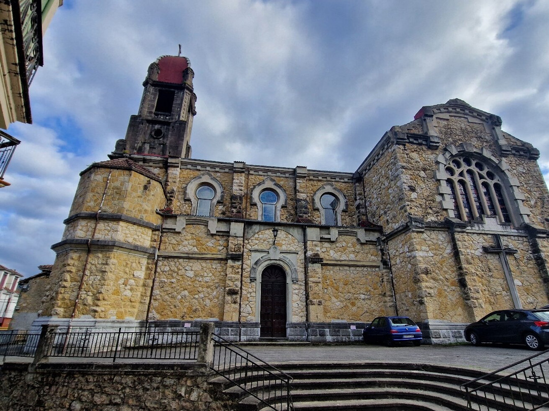 Iglesia de San Antonio-Infiesto必去景点