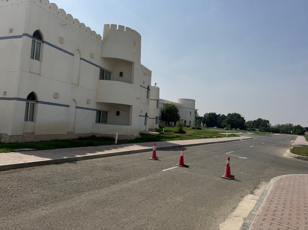 苏哈尔海滩酒店主图