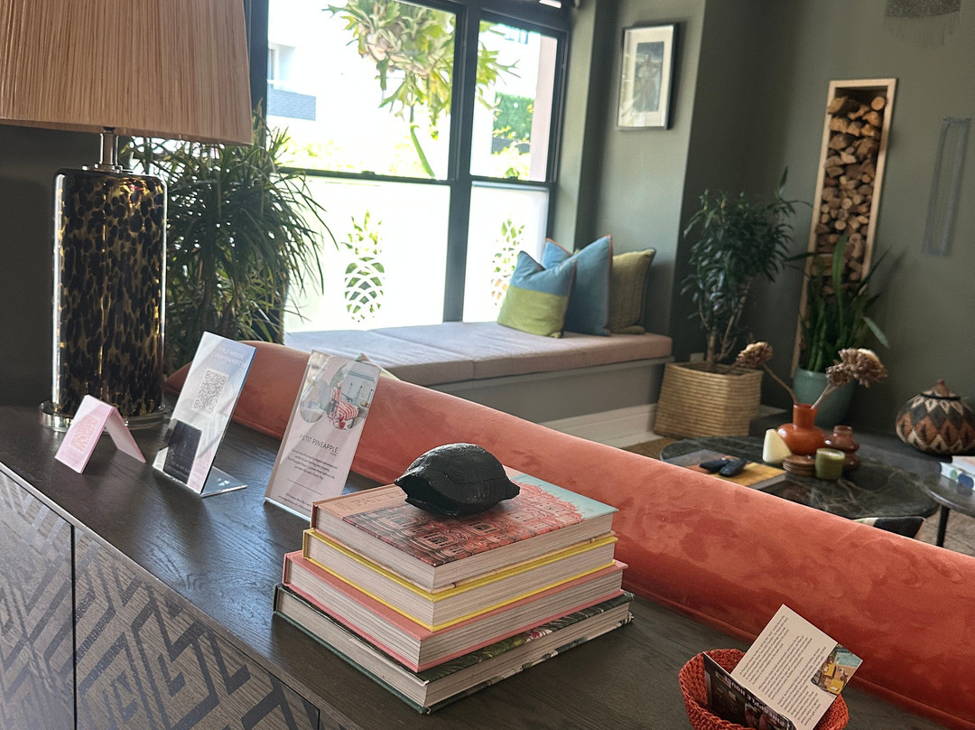 Pineapple House Boutique Hotel主图