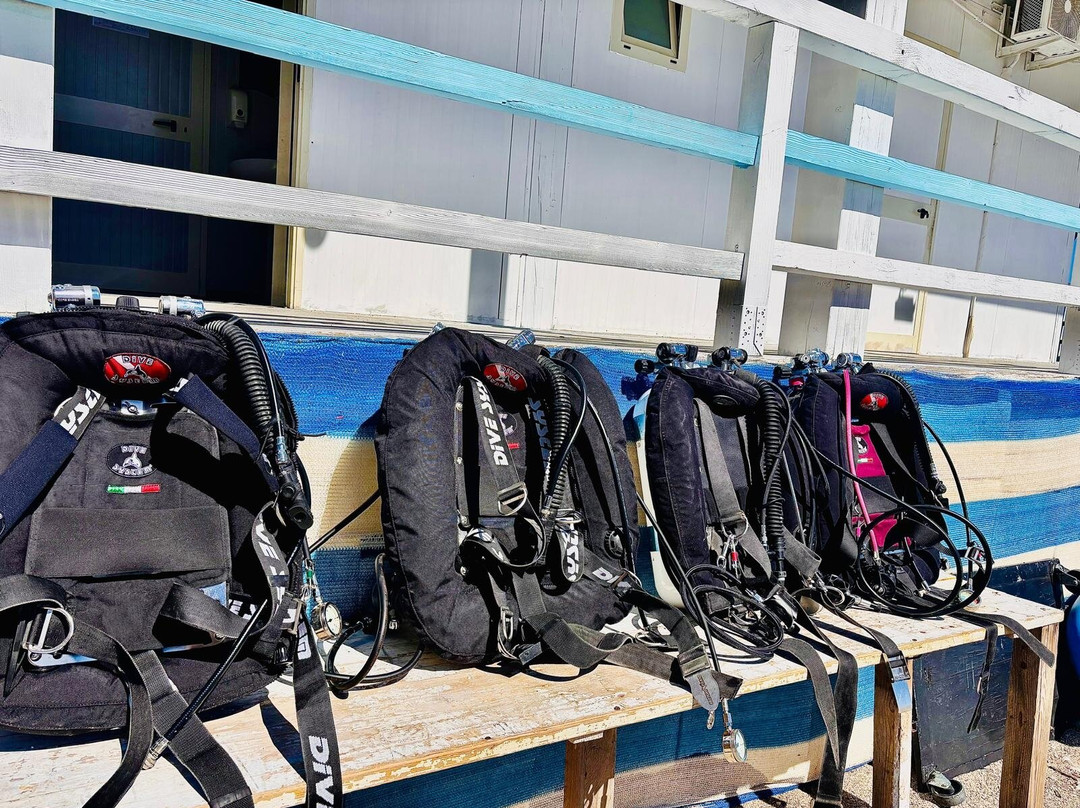 Diving 220 bar-Montepaone Lido必去景点