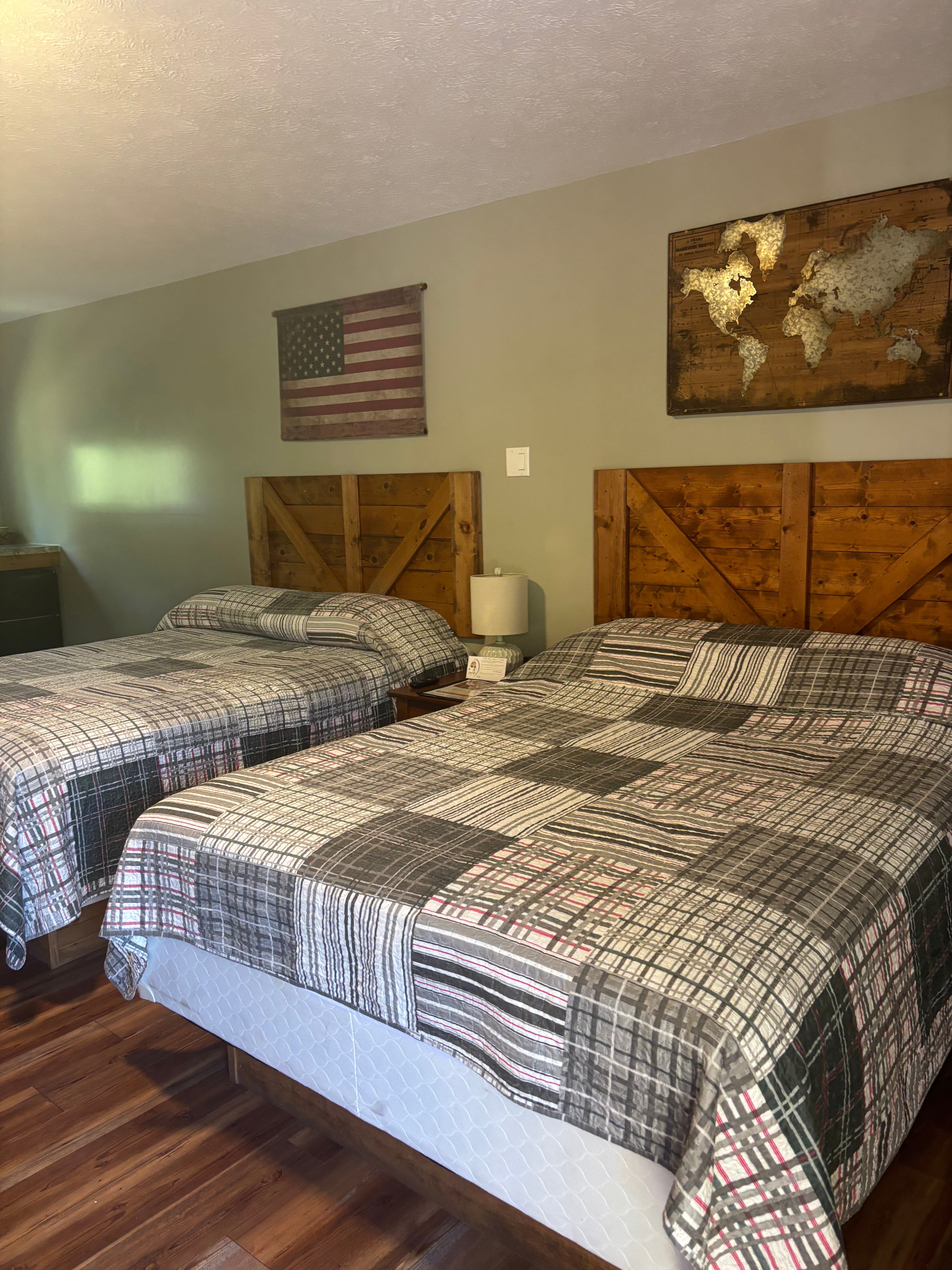 Timber Pointe Resort-客卧