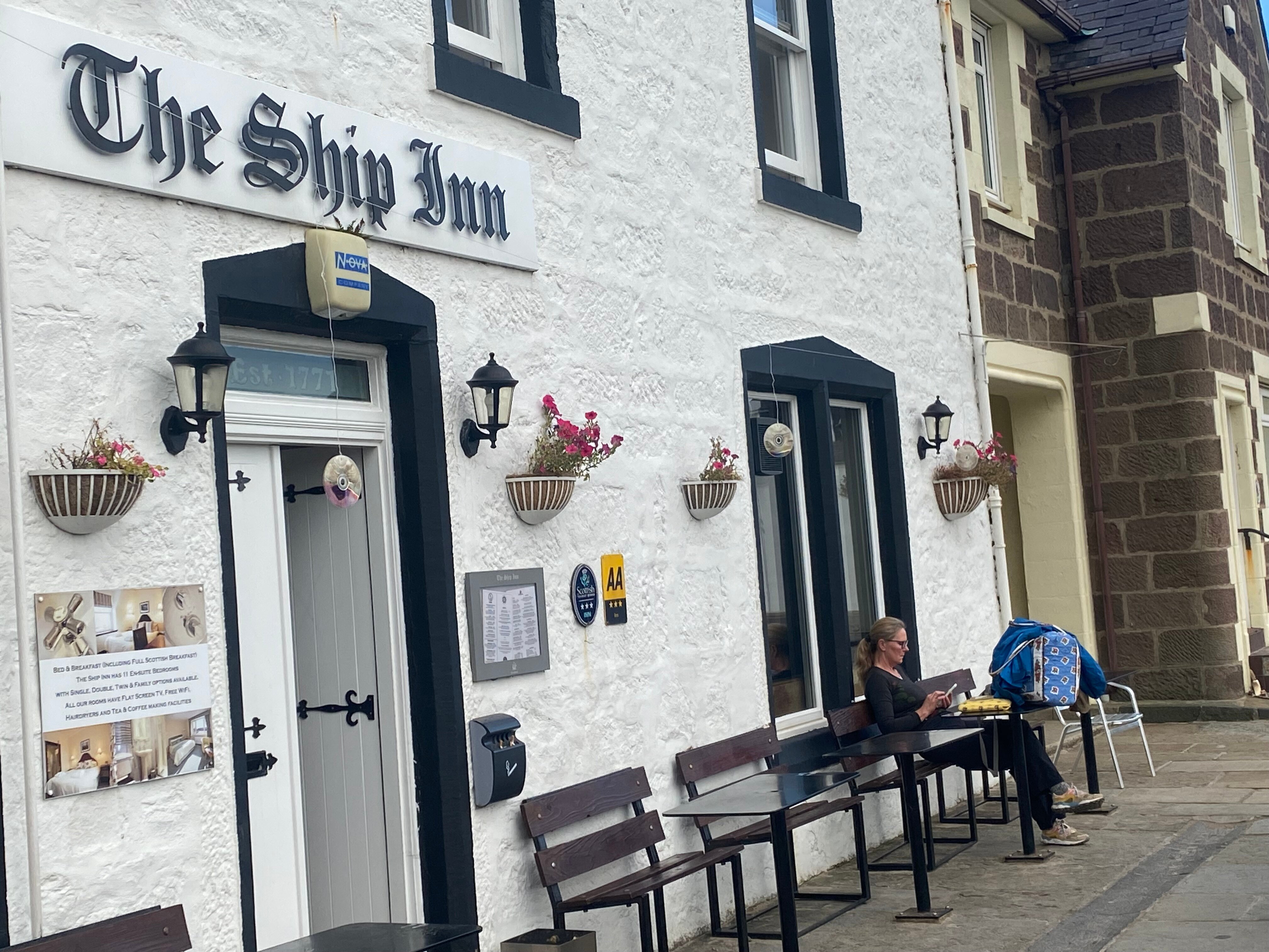The Ship Inn-官方