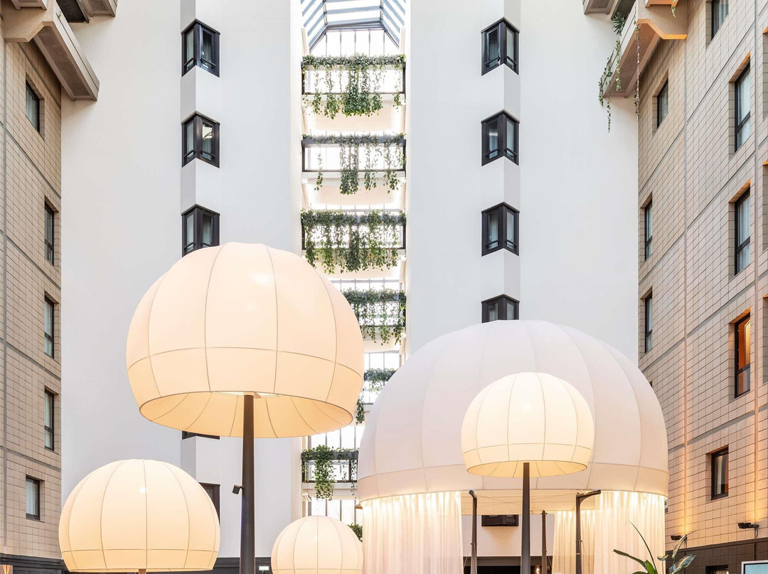 旺夫酒店住宿-美爵凡尔赛门会展中心酒店