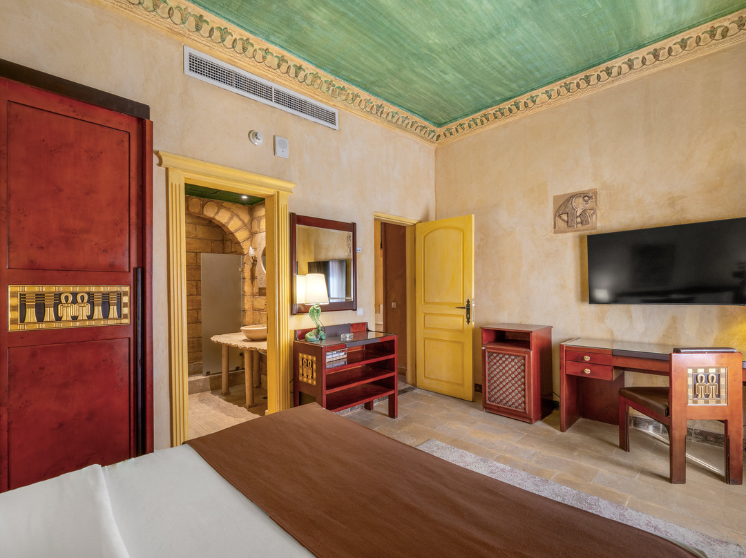 Royal Savoy Hotel主图