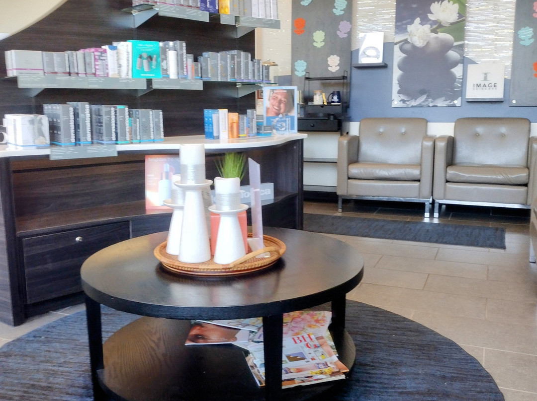 Hand & Stone Massage and Facial Spa-Bordentown必去景点