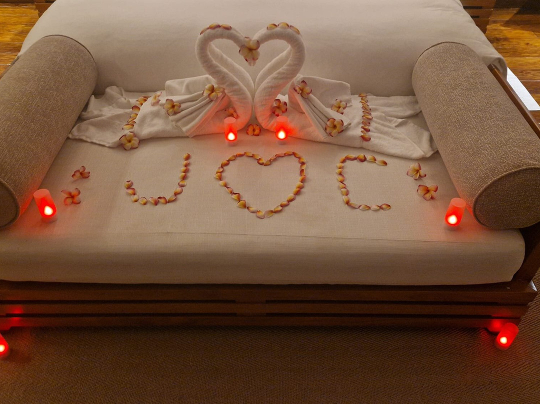 西南阳光酒店主图