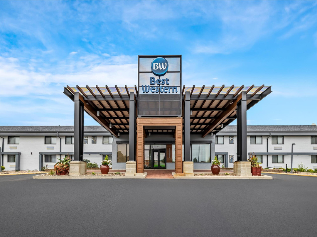 Best Western West Towne Suites