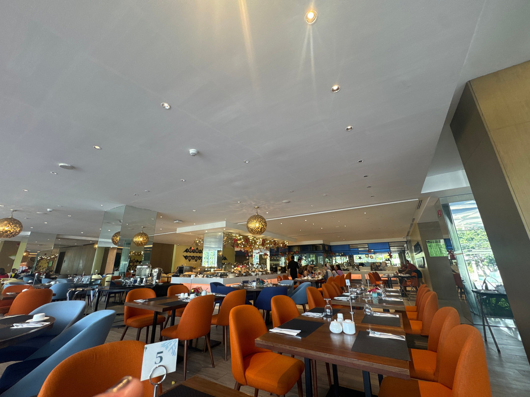 Waling Waling Cafe At Acacia Hotel Davao