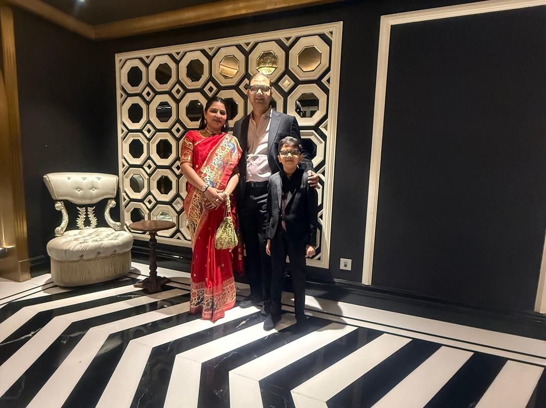 Hotel Hillock Ahmedabad主图