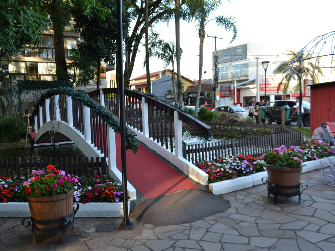 Praca do Imigrante-Dois Irmaos必去景点