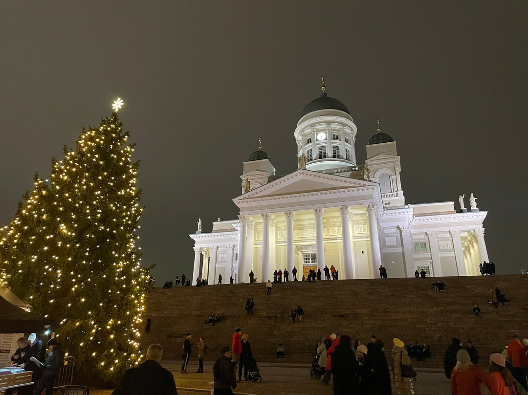 议会广场（Senaatintori）-赫尔辛基必去景点