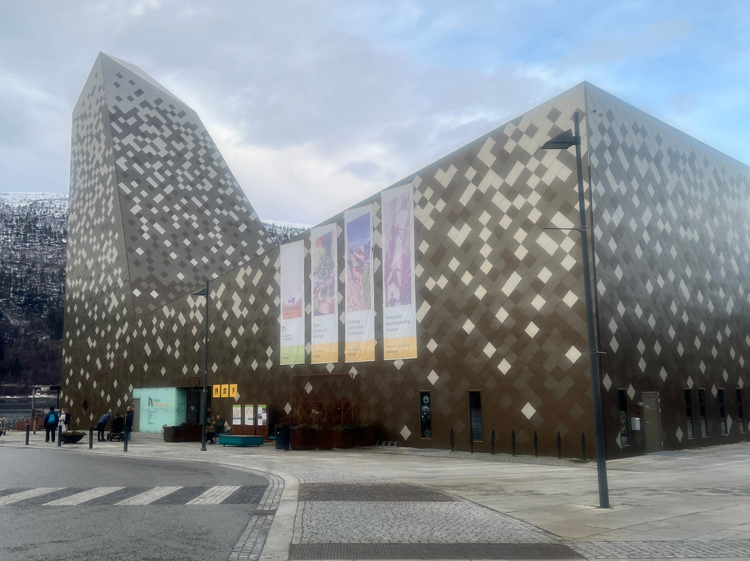 Andalsnes Tourist Information-安道尔尼斯必去景点