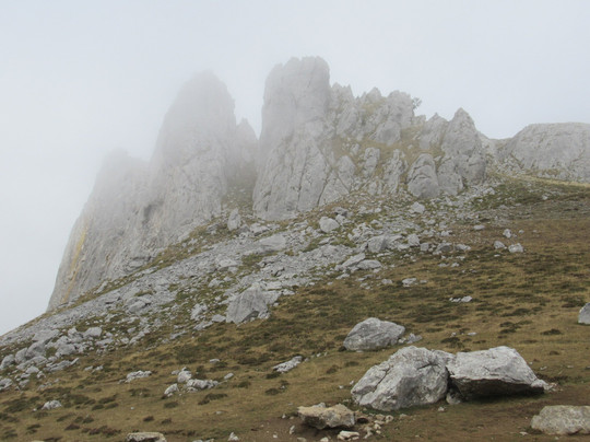 Mirador De Piedrasluengas-Pesaguero必去景点