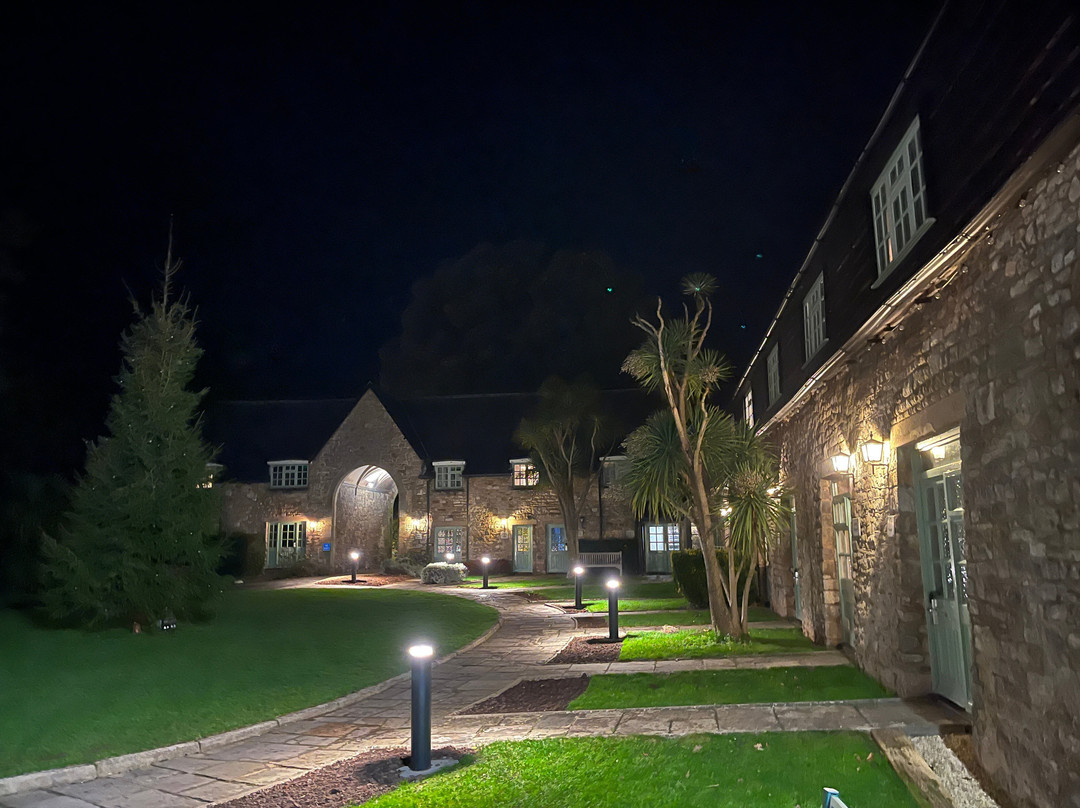 St. Pierre Golf & Country Club-切普斯托必去景点