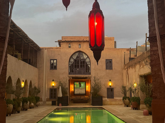 卡拉万瑟拉酒店主图