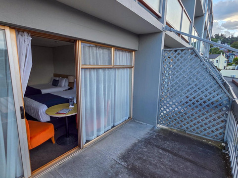 但尼丁君门酒店主图