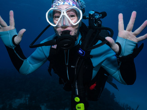 JADS Dive Center-San Nicolas必去景点