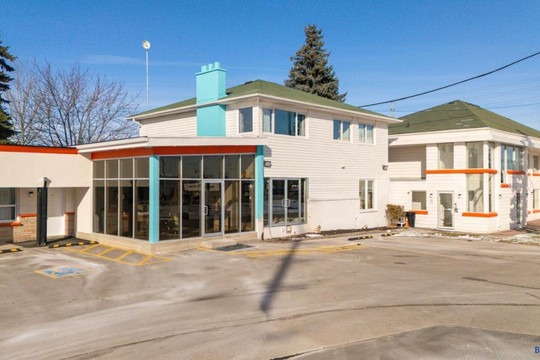 Howard Johnson By Wyndham Brampton