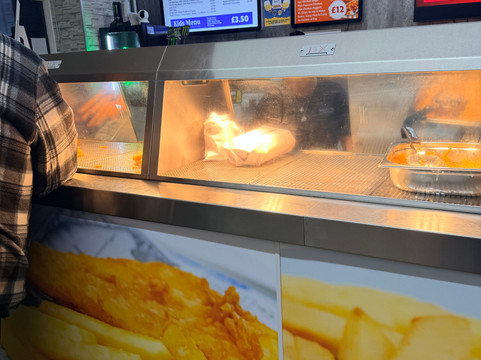 Bigger Fish To Fry主图