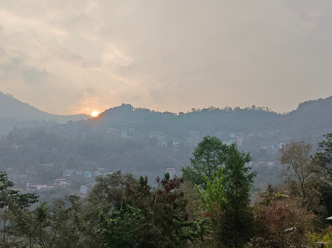 锡金派肯岩瑞温塔酒店主图