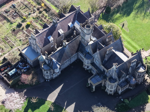 Insole Court-卡迪夫必去景点