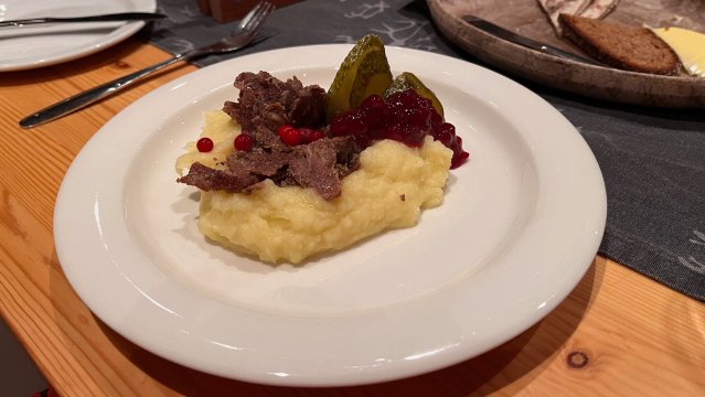 Isokenkäisten Klubi-官方