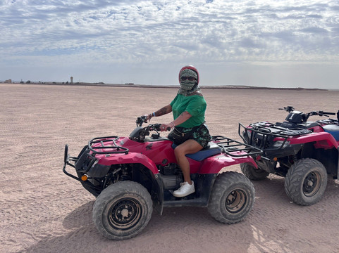 Scorpion Safari-赫尔格达必去景点