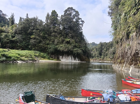 Canoe Safaris-奥阿库尼必去景点