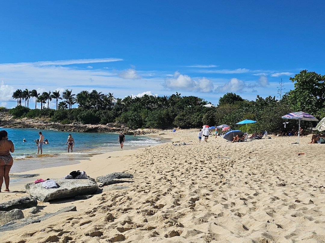 Plum Bay-Terres Basses必去景点