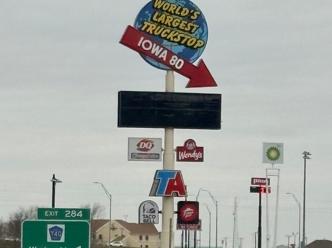 Iowa 80, World's Largest Truck Stop-Walcott必去景点