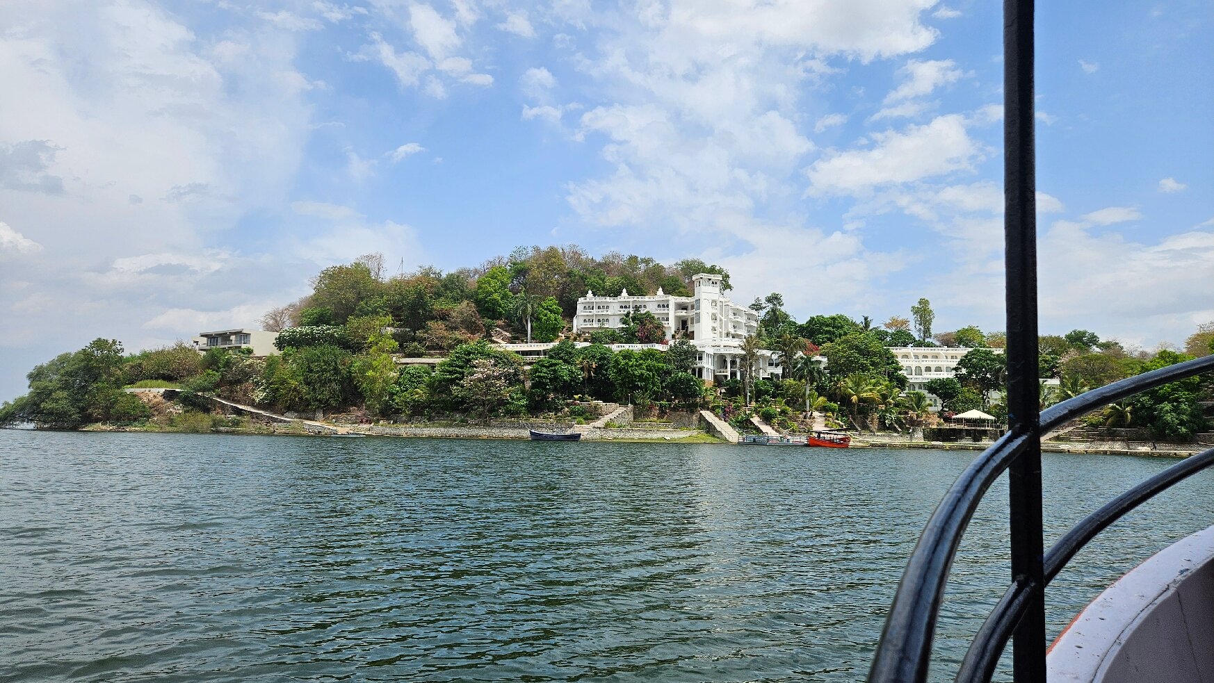 扎萨曼岛度假村-官方