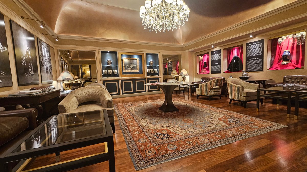 阿卡德米亚酒店-官方